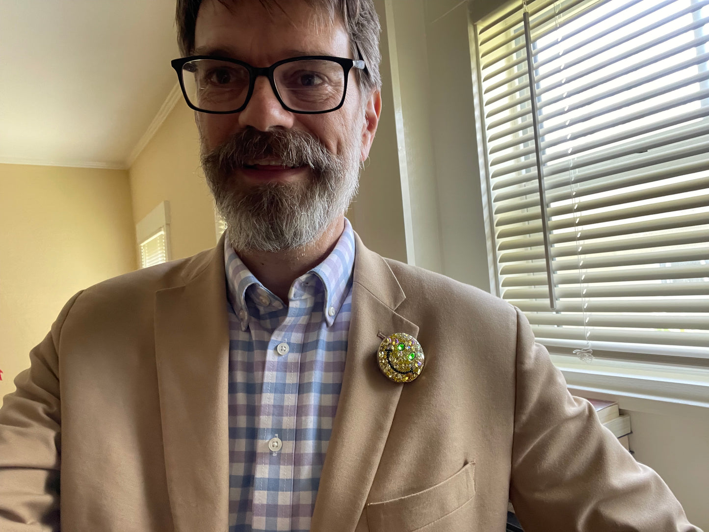 Smiling Pin with LED Eyes (DEF CON)